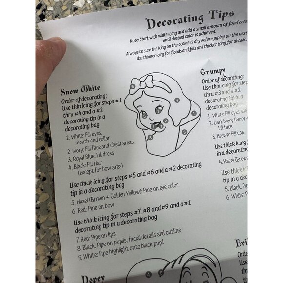 🍎 Williams-Sonoma Disney Snow White and the Seven Dwarfs Cookie Cutters – Set o - Picture 6 of 10